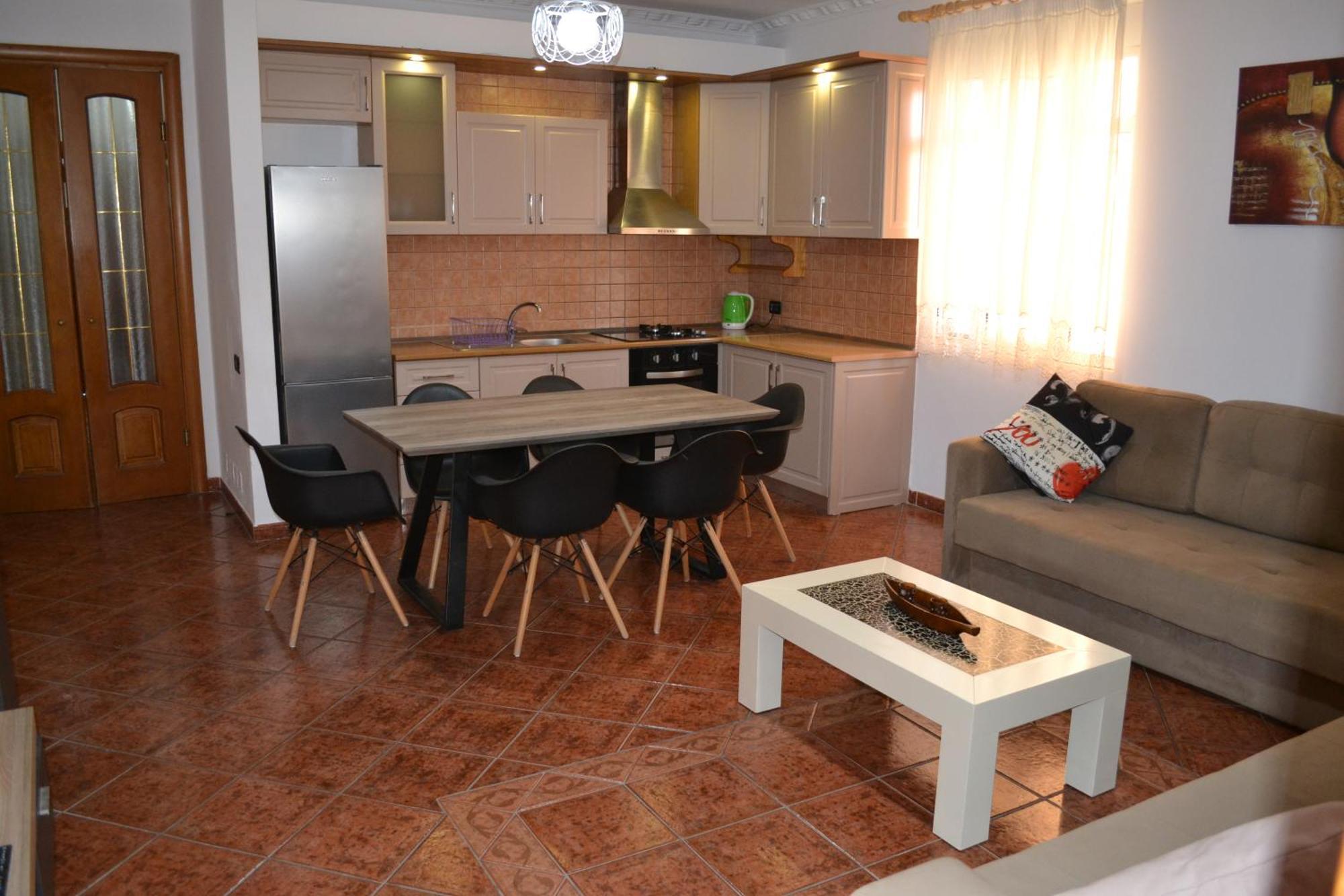 Central 5 Bedrooms Apartment Partial Seaview Vlorë Exterior foto