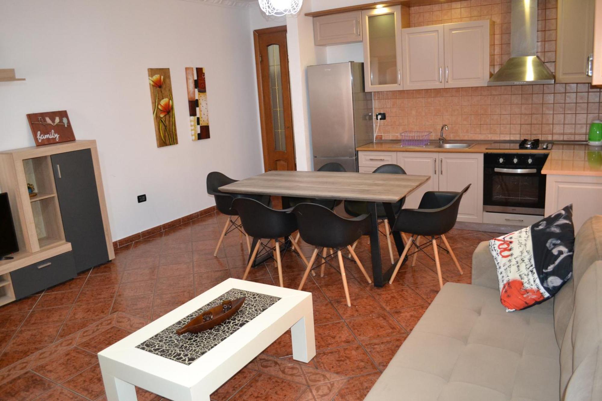 Central 5 Bedrooms Apartment Partial Seaview Vlorë Exterior foto