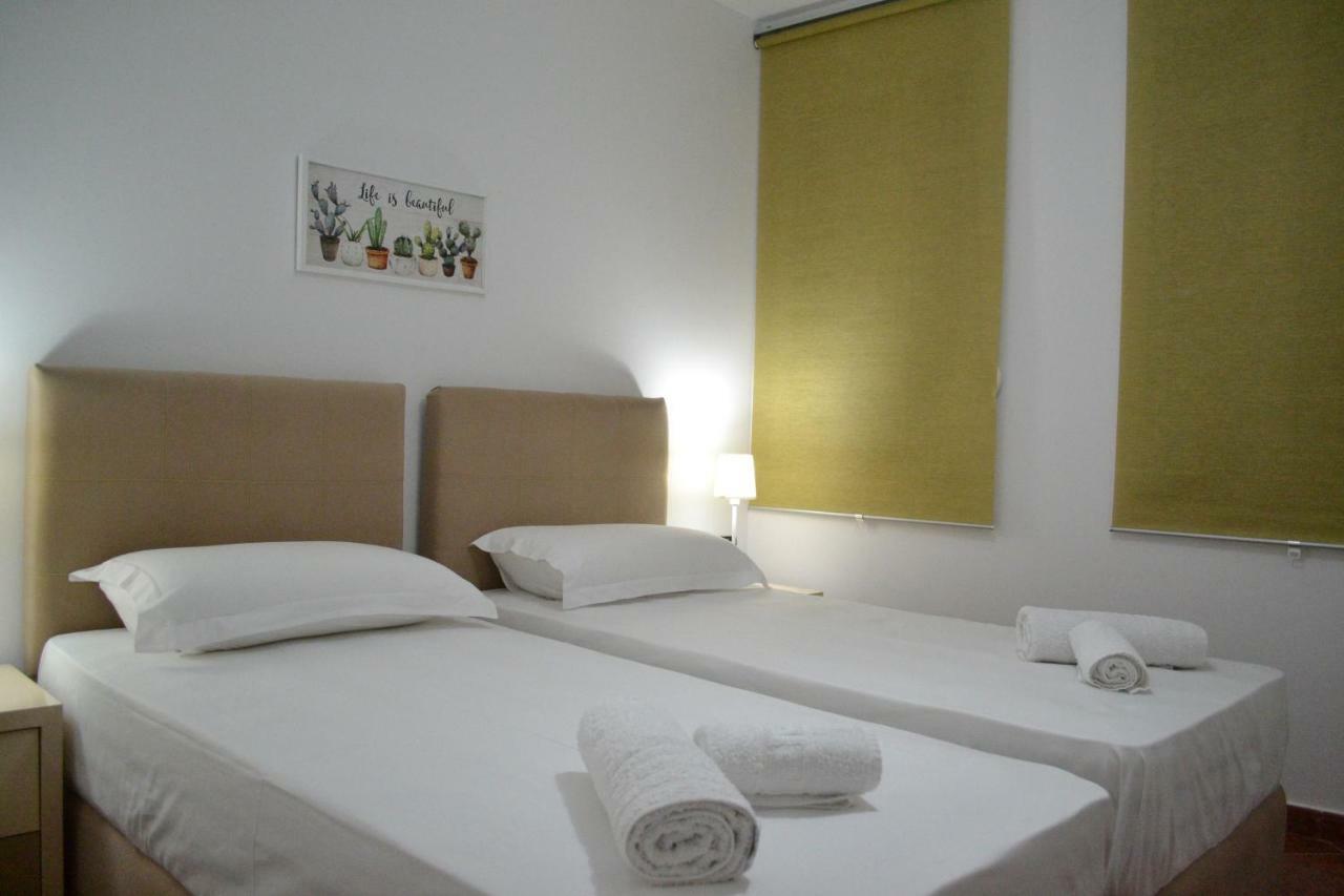 Central 5 Bedrooms Apartment Partial Seaview Vlorë Exterior foto